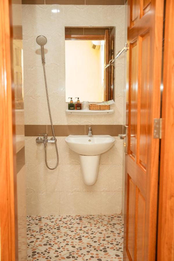 Thuy Trang Hotel Vung Tau Bagian luar foto